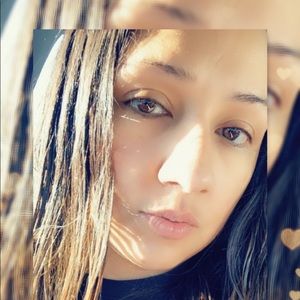 Meet your Posher, Alejandra